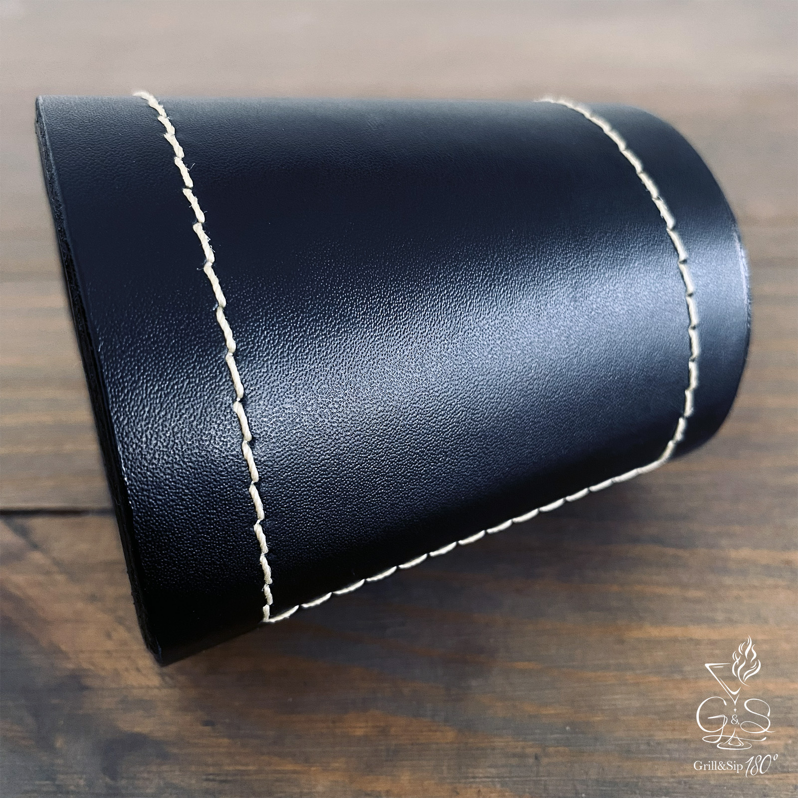 Juego de 4 Cachos de Cuero Negro con Bolsa - Set Básico 20 Dados Artesanal - Imagen 3